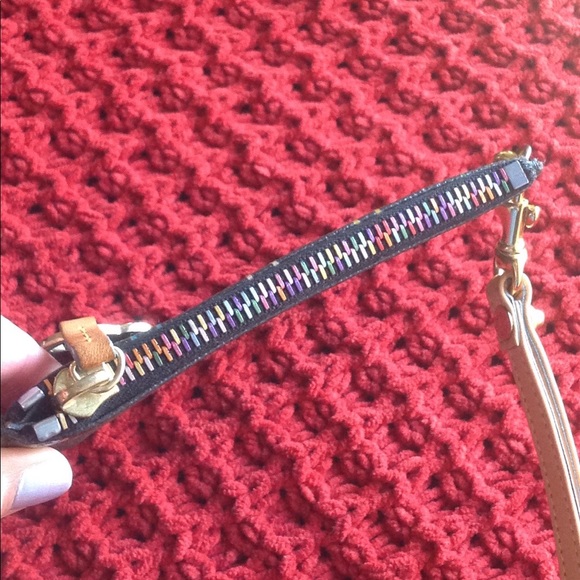 Dooney & Bourke Wristlet - Picture 2 of 7